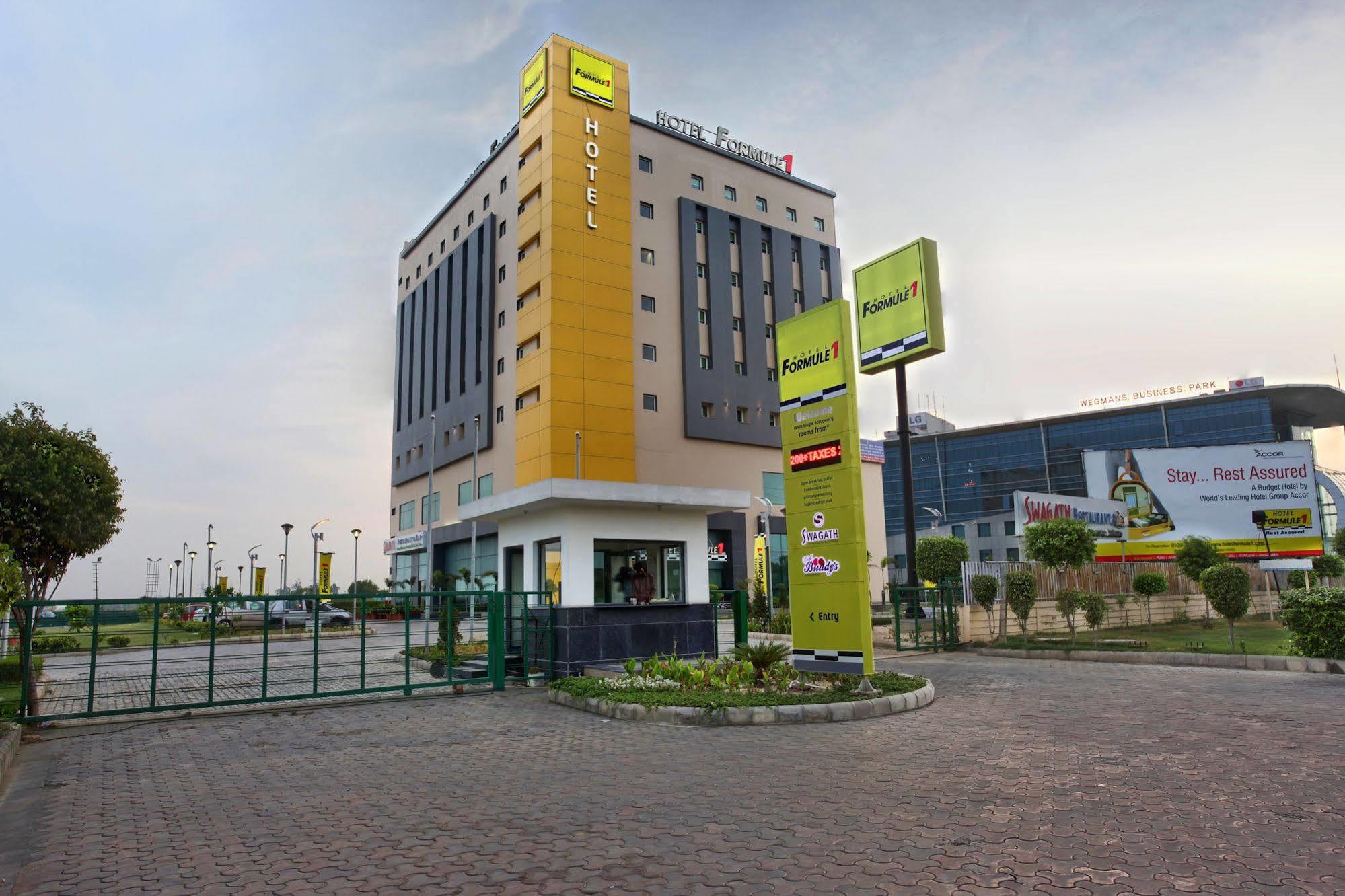 Hotel Caspia Pro Greater Noida Eksteriør bilde